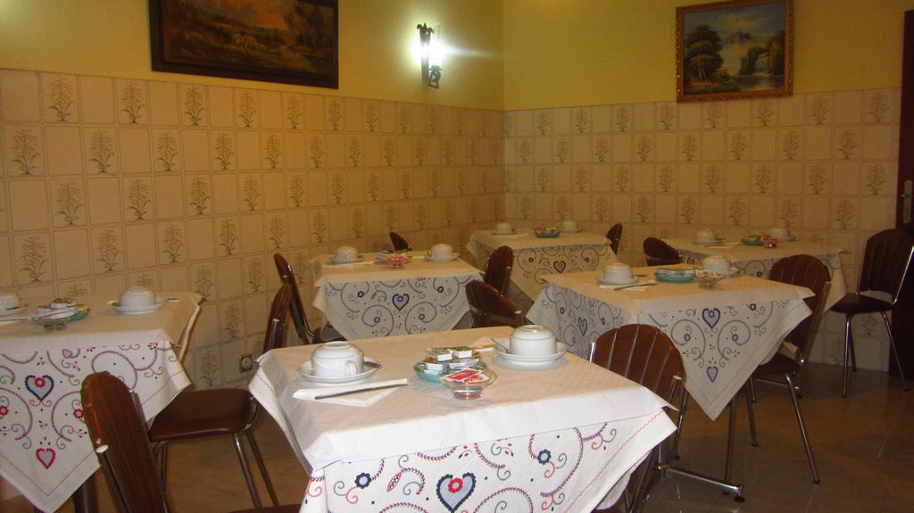 Residencial Martinho Hotel Lousa  Bagian luar foto